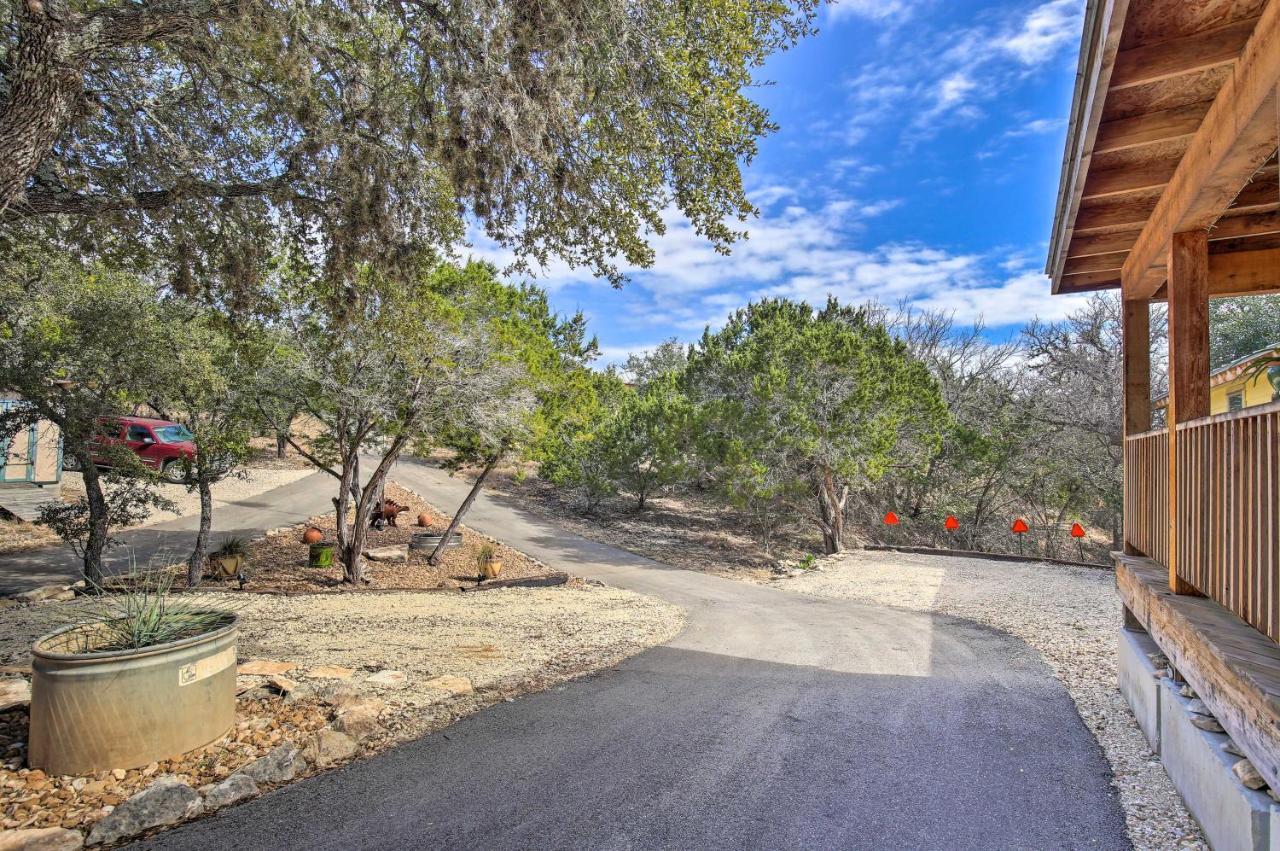 Riverfront Pipe Creek Home With Kayaks And Grill! エクステリア 写真