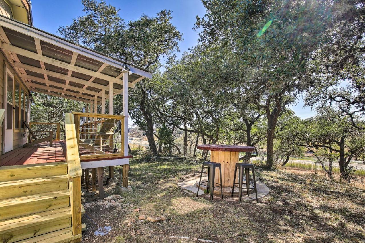 Riverfront Pipe Creek Home With Kayaks And Grill! エクステリア 写真